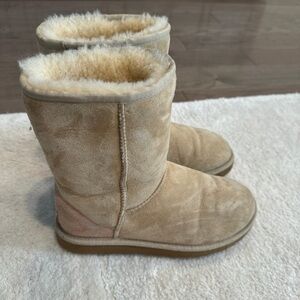 Ugh light brown boots